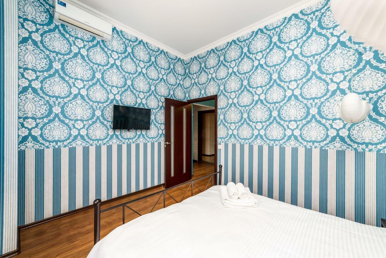Stylish Apartment With A Balcony Overlooking The Park أوديسا المظهر الخارجي الصورة
